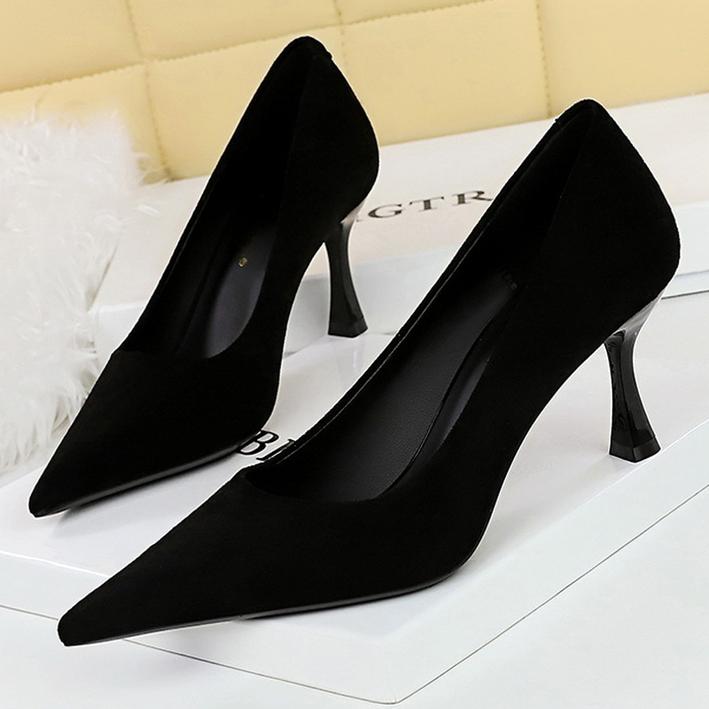 Xxl Women Fashion - BIGTREE Buty Zamszowe Czarne Damskie Czółenka
