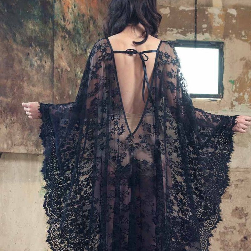 Długa, luźna sukienka z koronk – Women Fashion Photoshoot recenzja i cena