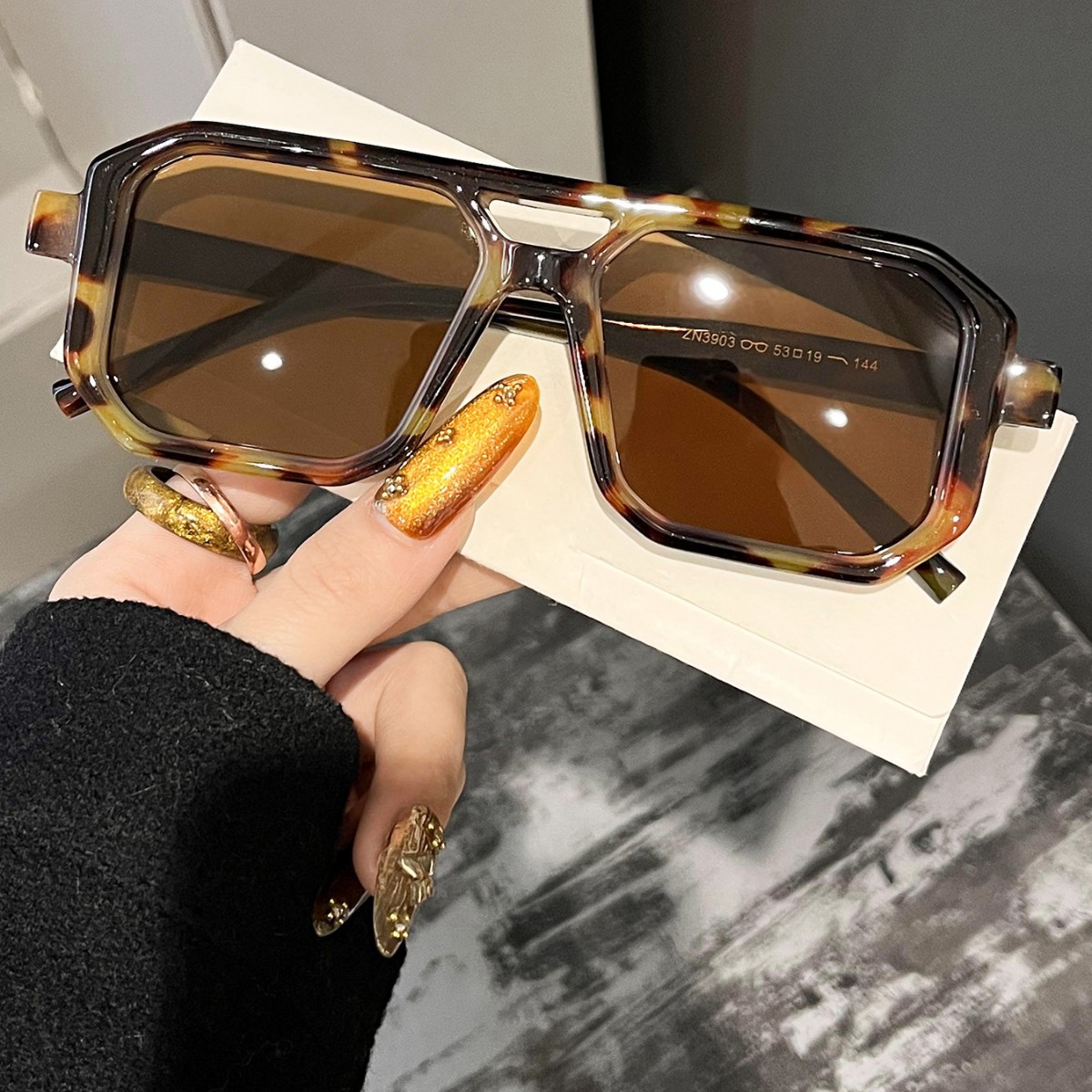 Nowe Retro Kwadratowe Okulary  – Women'S Fashion Eyeglasses recenzja i cena