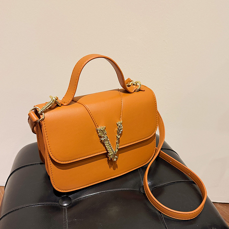 Modna torebka damska w stylu v – Women'S Fashion Paris recenzja i cena